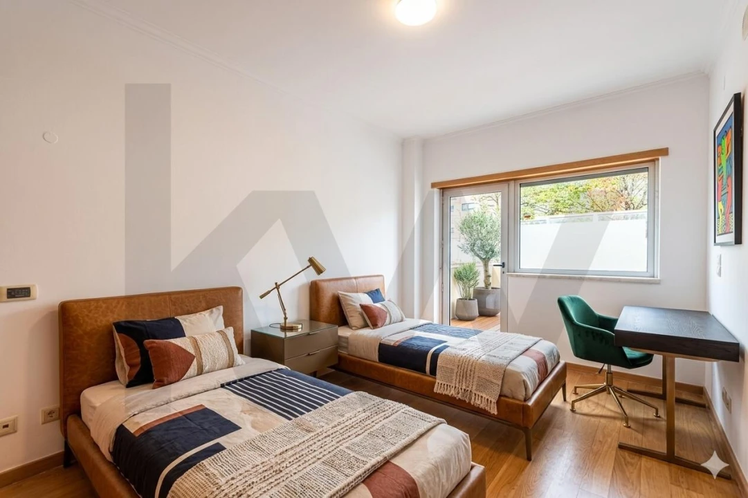Apartamento T4 para Venda em Parque das Nações Foto 2