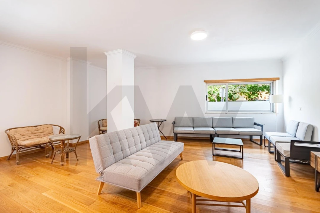 Apartamento T4 para Venda em Parque das Nações Foto 8