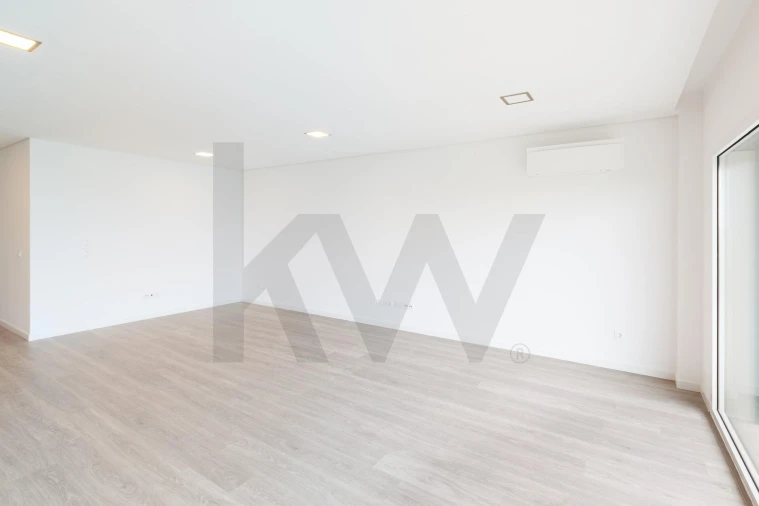Apartamento T5 para Venda em Montijo e Afonsoeiro Foto 11