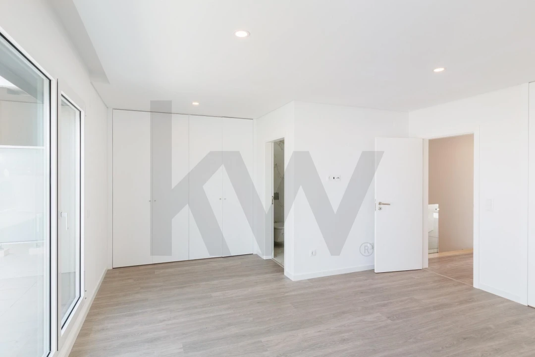 Apartamento T5 para Venda em Montijo e Afonsoeiro Foto 46