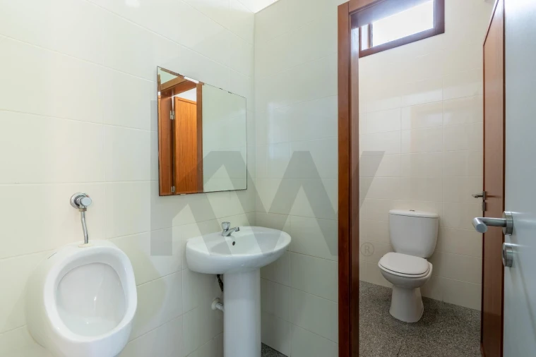 Loja para Trespasse em Aradas Foto 23