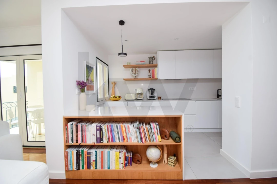 Apartamento T2 para Venda em Carcavelos e Parede Foto 21