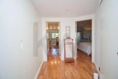 Apartamento T2 para Venda em Carcavelos e Parede