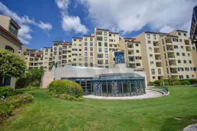 Apartamento T2 para Venda em Carcavelos e Parede