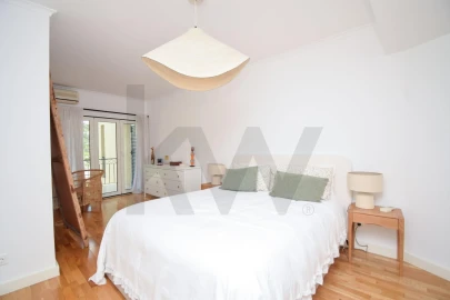 Apartamento T2 para Venda em Carcavelos e Parede