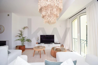 Apartamento T2 para Venda em Carcavelos e Parede