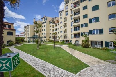 Apartamento T2 para Venda em Carcavelos e Parede