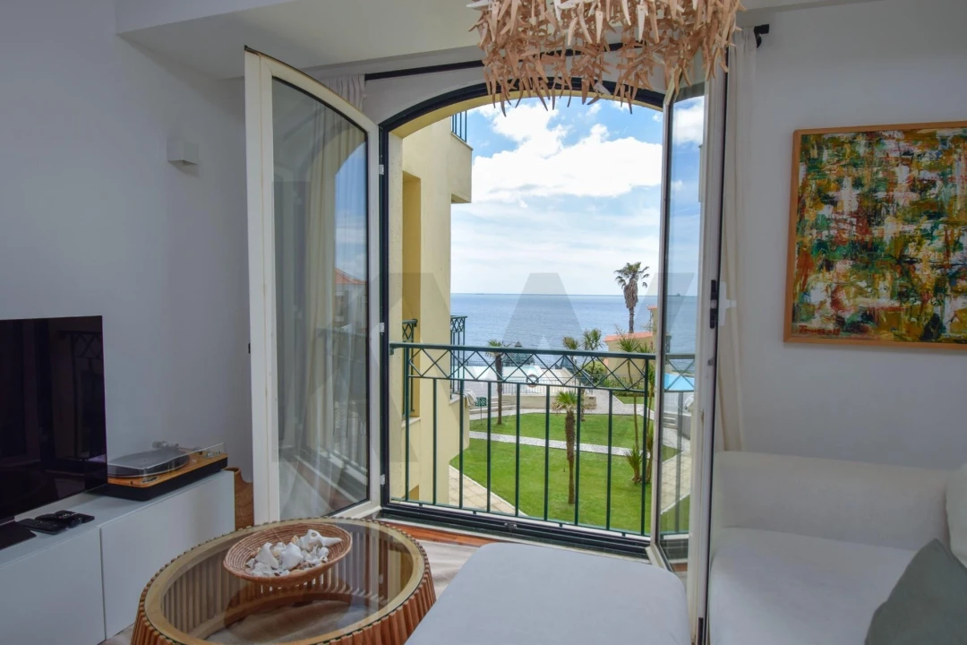 Apartamento T2 para Venda em Carcavelos e Parede Foto 1