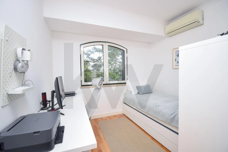 Apartamento T2 para Venda em Carcavelos e Parede Foto 19