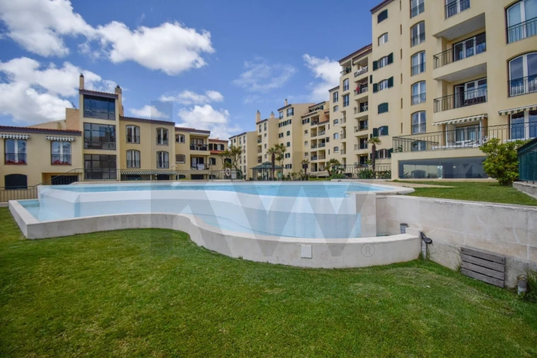 Apartamento T2 para Venda em Carcavelos e Parede Foto 37