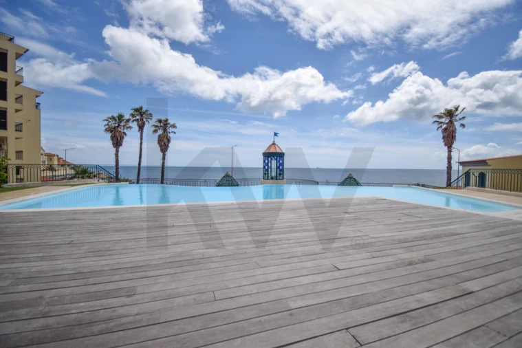 Apartamento T2 para Venda em Carcavelos e Parede Foto 34
