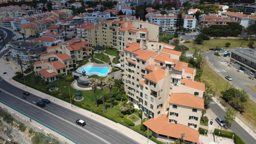 Apartamento T2 para Venda em Carcavelos e Parede Foto 42