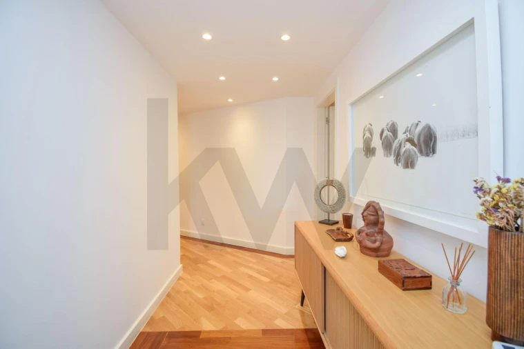 Apartamento T2 para Venda em Carcavelos e Parede Foto 30