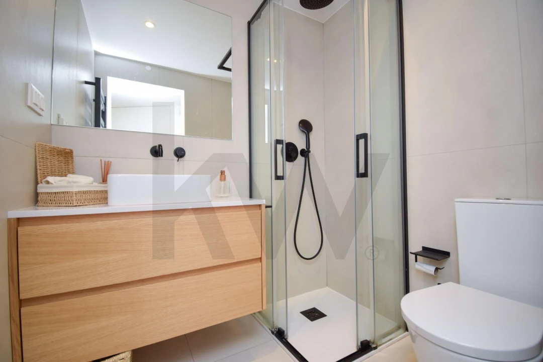 Apartamento T2 para Venda em Carcavelos e Parede Foto 27