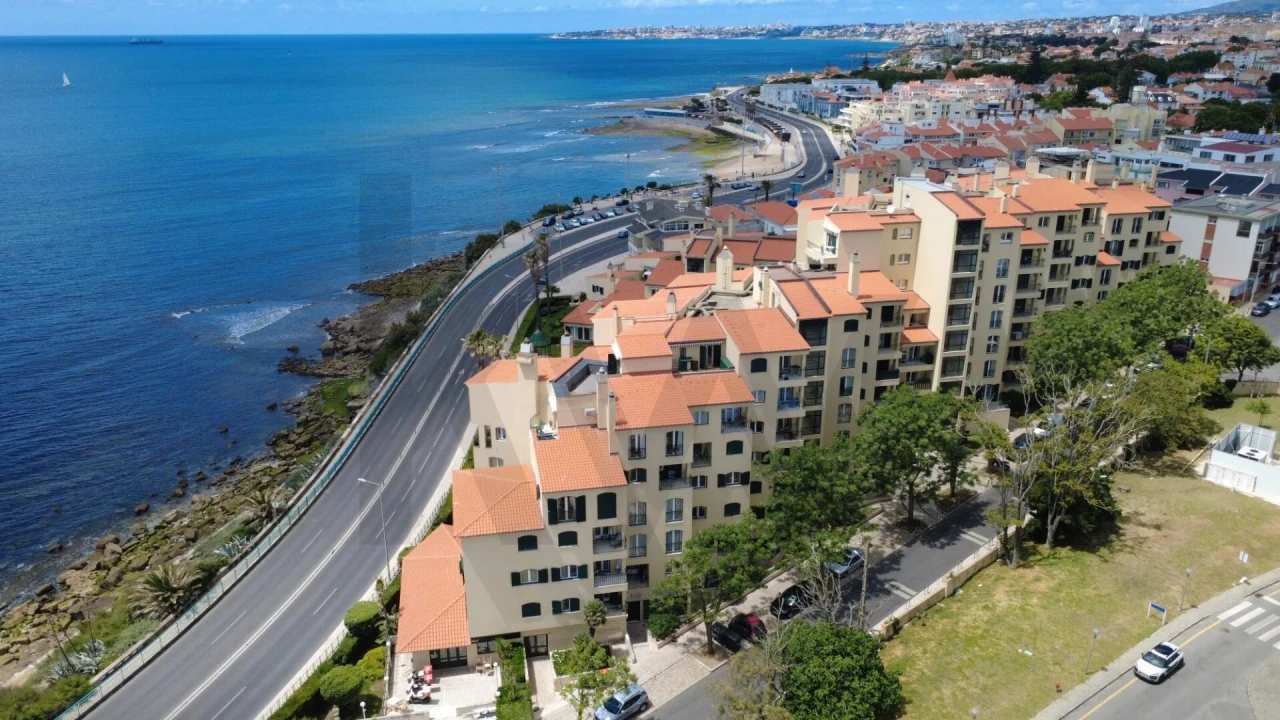 Apartamento T2 para Venda em Carcavelos e Parede Foto 44