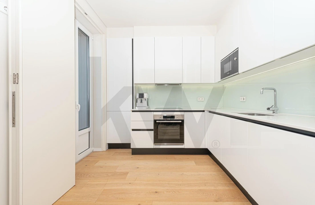 Apartamento T2 para Venda em Alvalade Foto 11