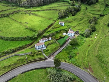 Moradia T1 para Venda em Santa Barbara