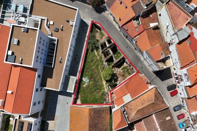 Moradia T8 para Venda em Barbacena e Vila Fernando