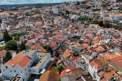 Moradia T8 para Venda em Barbacena e Vila Fernando