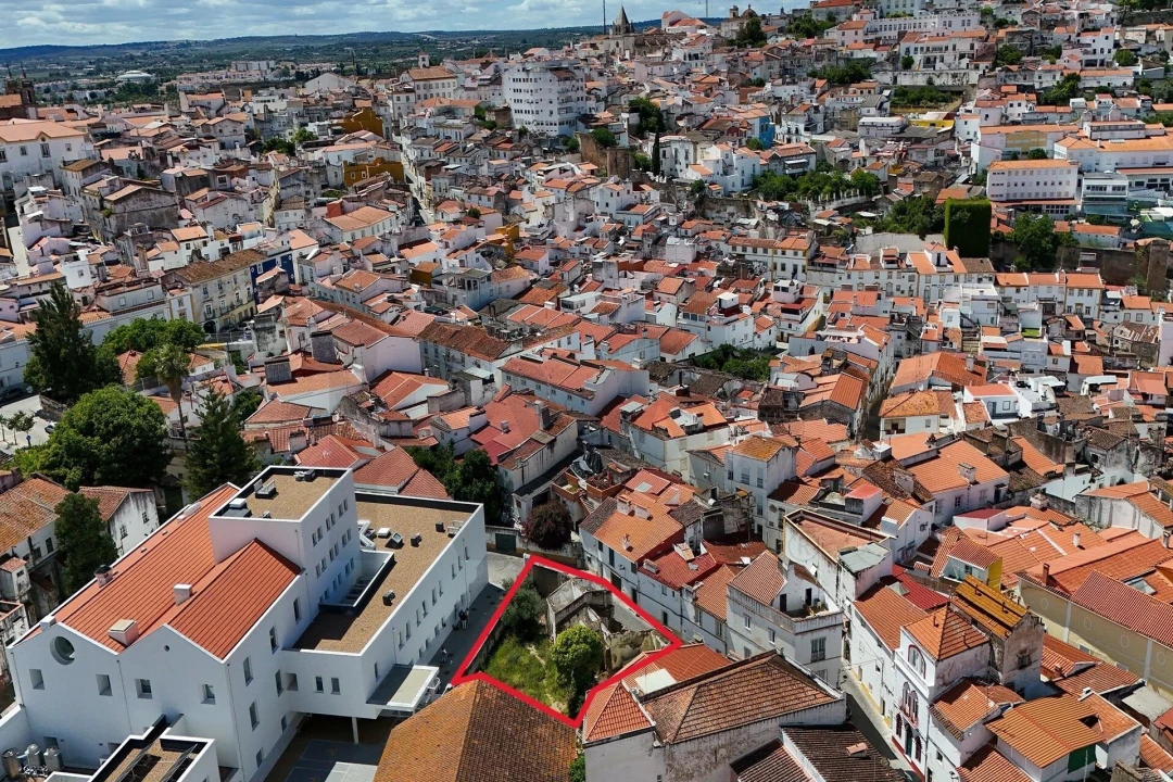 Moradia T8 para Venda em Barbacena e Vila Fernando Foto 1