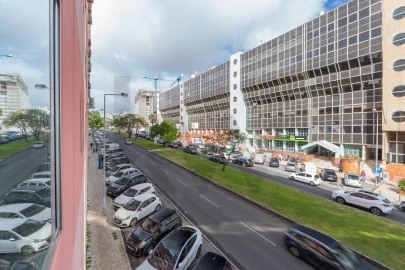 Apartamento T2 para Arrendamento em Areeiro