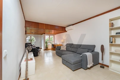 Apartamento T2 para Arrendamento em Areeiro
