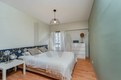 Apartamento T2 para Arrendamento em Areeiro