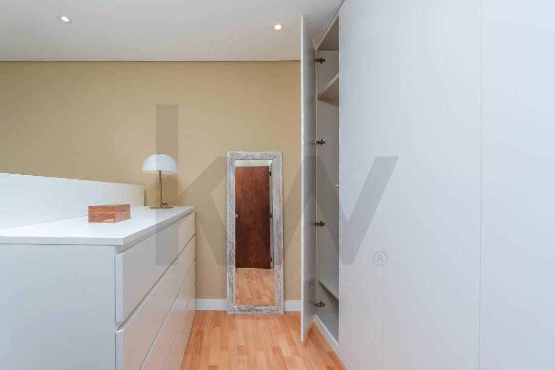 Apartamento T2 para Arrendamento em Areeiro Foto 11
