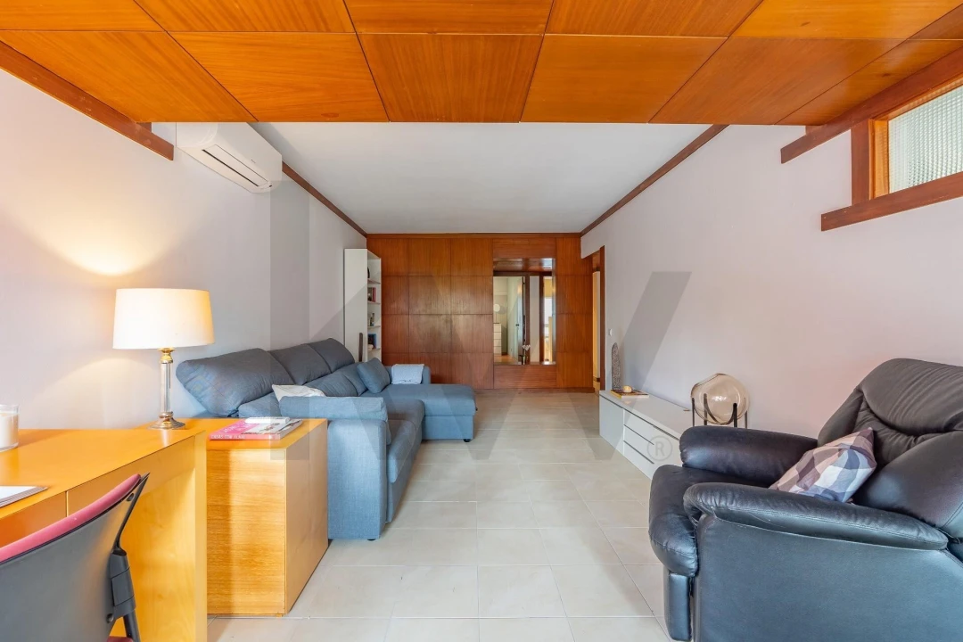 Apartamento T2 para Arrendamento em Areeiro Foto 21