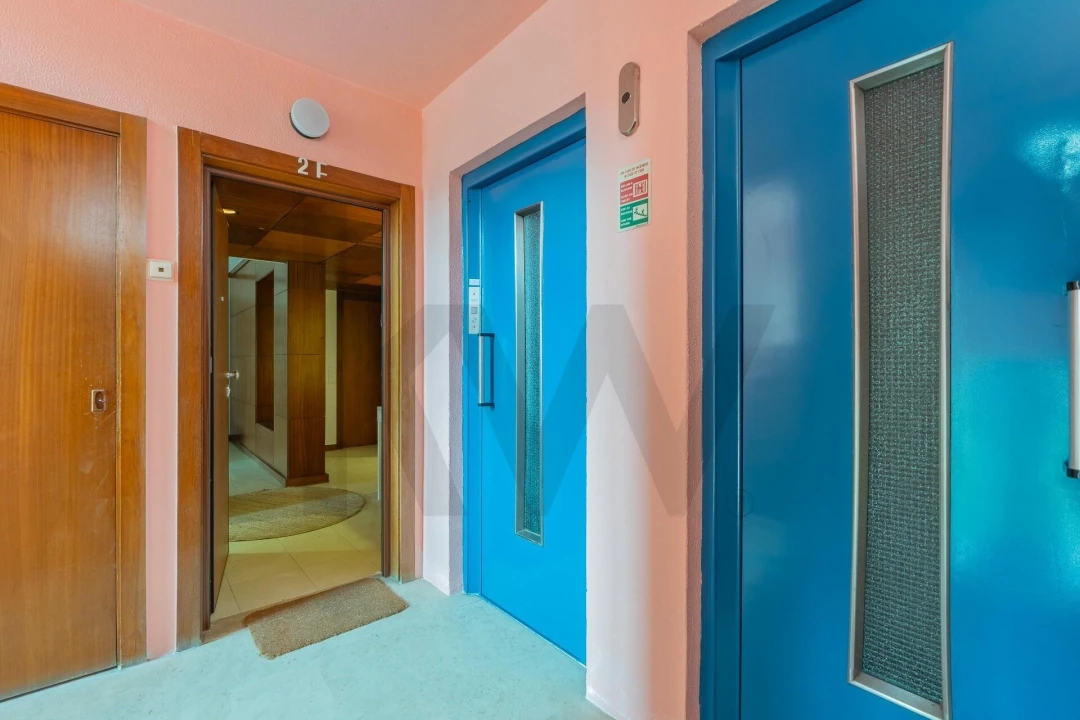 Apartamento T2 para Arrendamento em Areeiro Foto 23