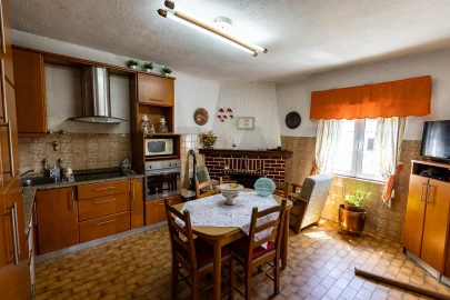 Moradia T4 para Venda em Santa Comba Dão e Couto do Mosteiro