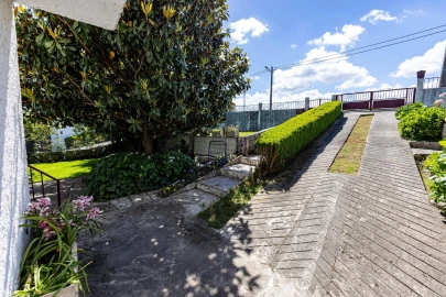 Moradia T4 para Venda em Santa Comba Dão e Couto do Mosteiro