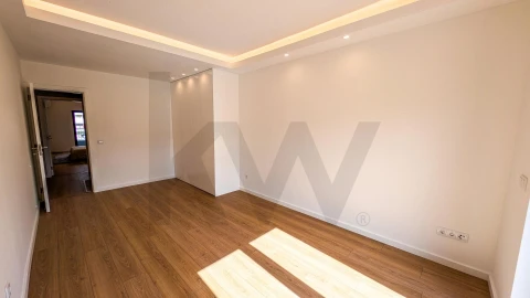 Moradia T4 para Venda em Lordelo