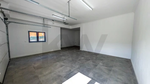 Moradia T4 para Venda em Lordelo