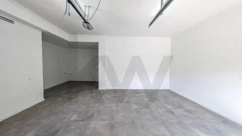 Moradia T4 para Venda em Lordelo