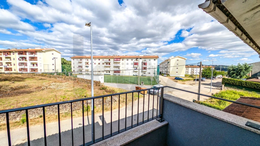 Moradia T4 para Venda em Lordelo Foto 59