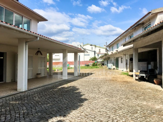 Moradia T6 para Venda em Lousã e Vilarinho Foto 3