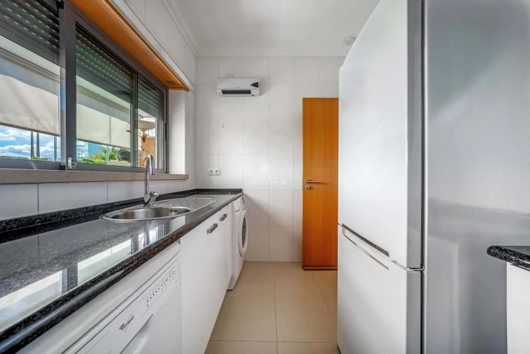 Moradia T2 para Venda em Albufeira e Olhos de Água Foto 24