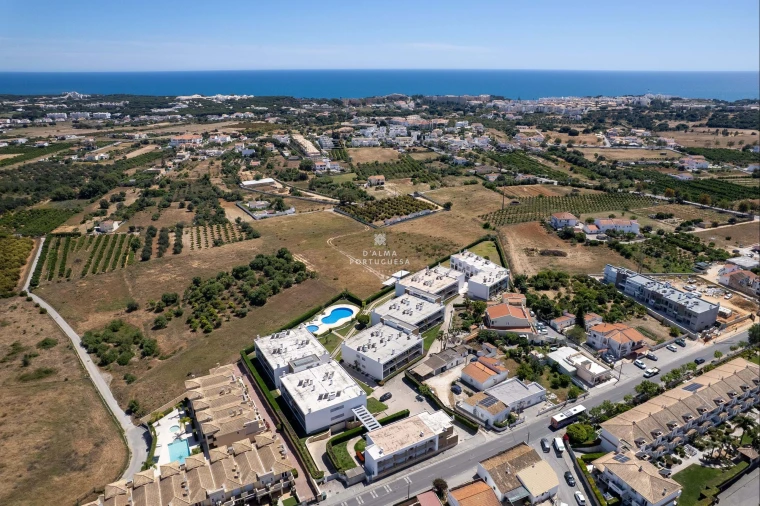 Moradia T2 para Venda em Albufeira e Olhos de Água Foto 2