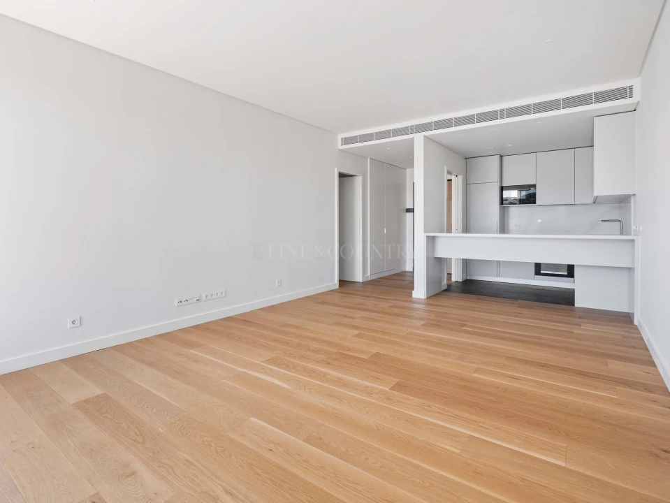 Apartamento T2 para Venda em Quarteira Foto 8