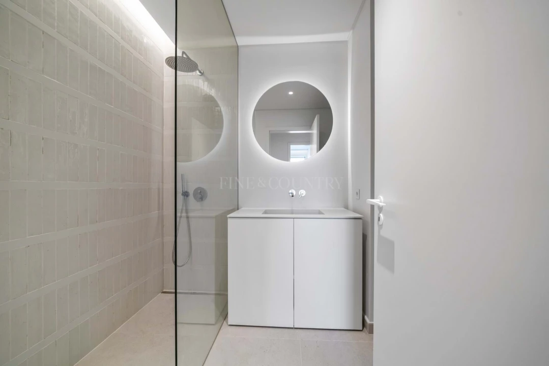 Apartamento T2 para Venda em Quarteira Foto 21