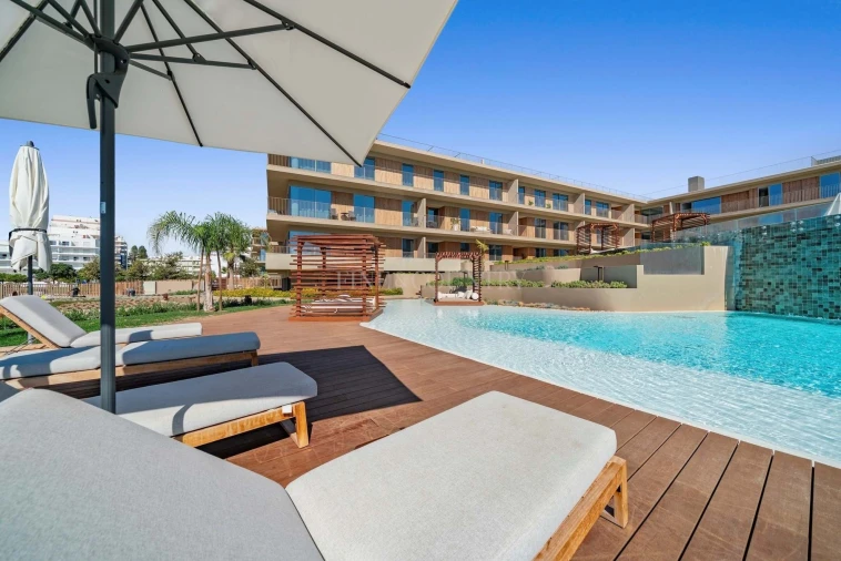 Apartamento T2 para Venda em Quarteira Foto 2