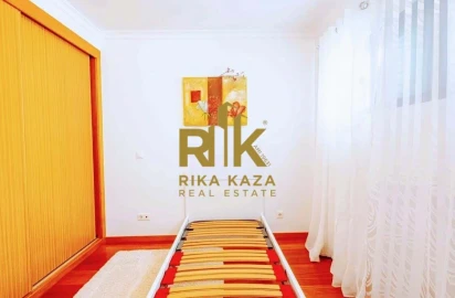 Apartamento T2 para Arrendamento em Santa Cruz