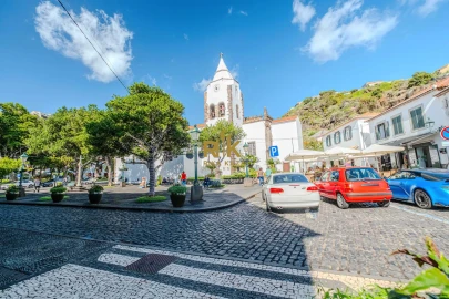Apartamento T2 para Arrendamento em Santa Cruz