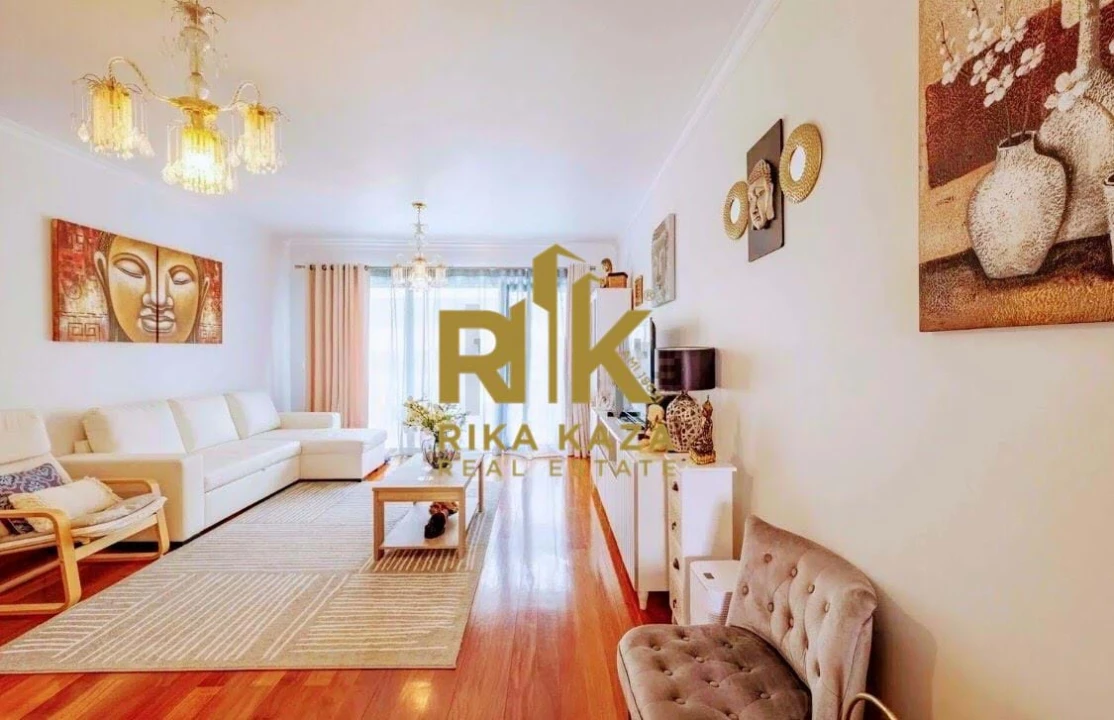 Apartamento T2 para Arrendamento em Santa Cruz Foto 3