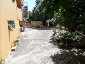 Moradia T6 para Venda em Loule (São Clemente)