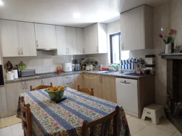 Moradia T6 para Venda em Loule (São Clemente)