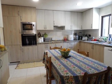 Moradia T6 para Venda em Loule (São Clemente)