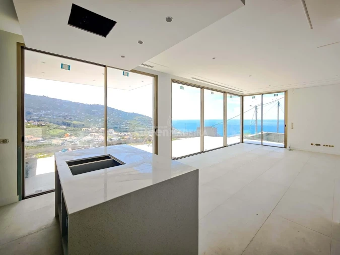 Moradia T3 para Venda em Ribeira Brava Foto 7