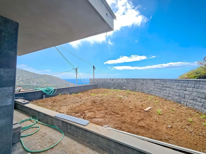 Moradia T3 para Venda em Ribeira Brava Foto 30